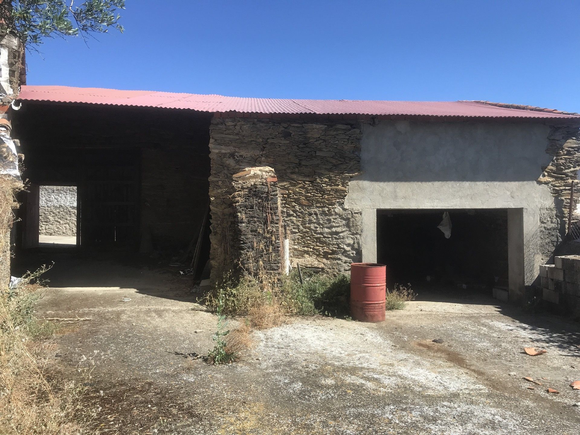 Exterior view of Garage for sale in Malpartida de Plasencia