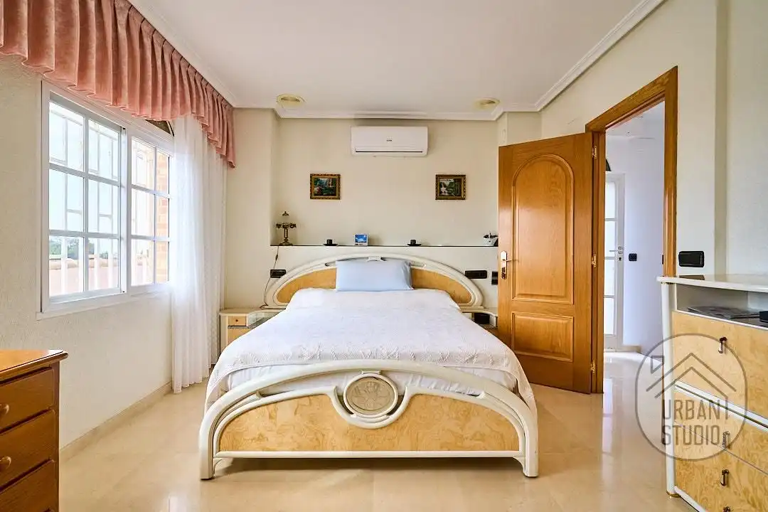 Bedroom of Houses for sale in San Vicente del Raspeig / Sant Vicent del Raspeig  with Heating, Private garden and Terrace