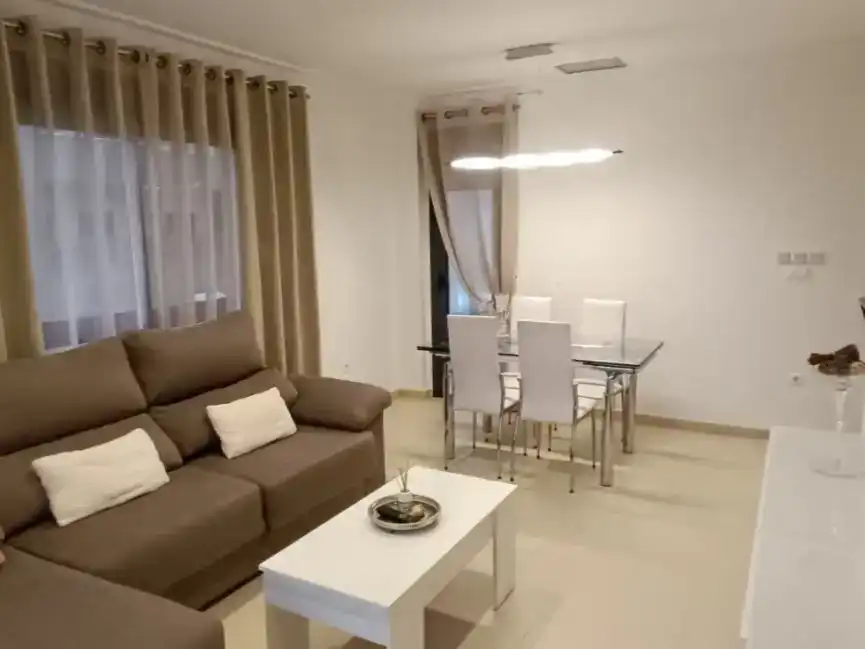 Sala de estar de Estudio de alquiler en Sant Joan d'Alacant con Aire acondicionado, Jardín privado y Piscina