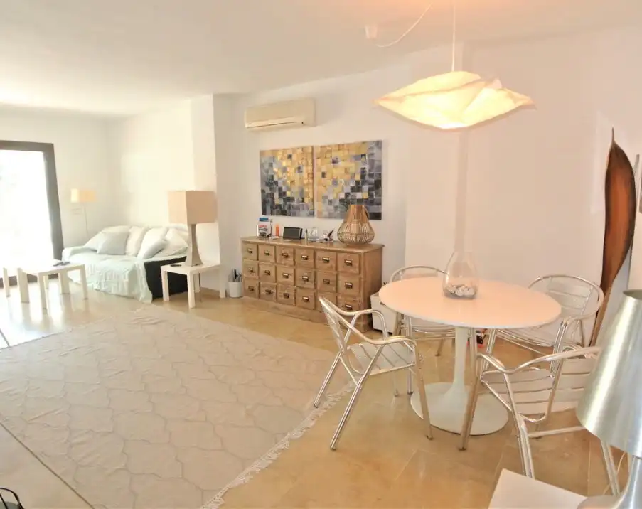 Wohnung mit Pool zum Verkauf in Río Real - Los Monteros, imagen 6
