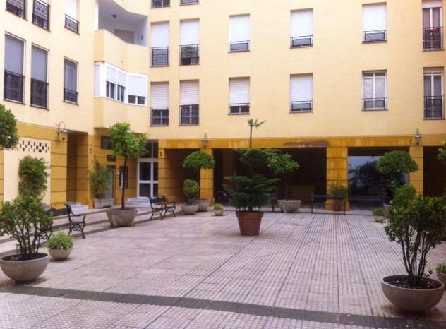 Local comercial en Venta en Triana Casco Antiguo