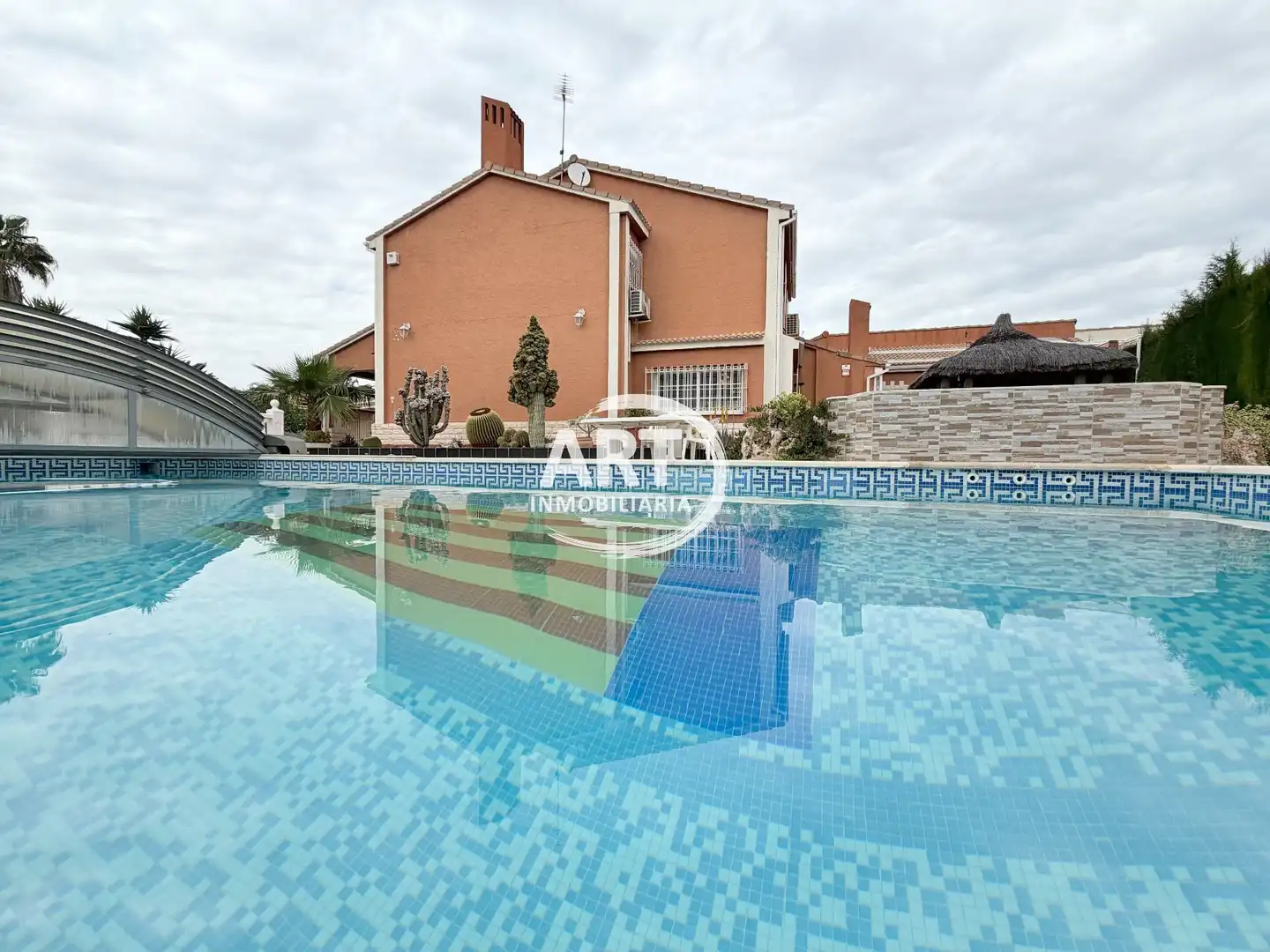 Swimming pool of Houses for sale in San Antonio de Benagéber  with Air Conditioner, Heating and Private garden