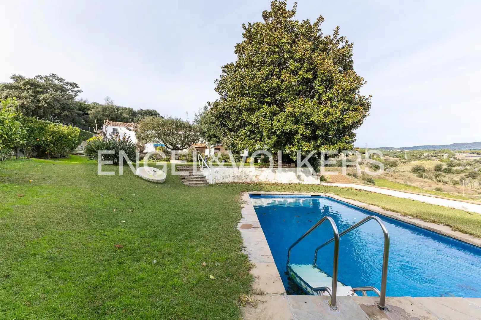 Schwimmbecken von Country house zum Verkauf in Mataró mit Heizung, Privatgarten und Terrasse