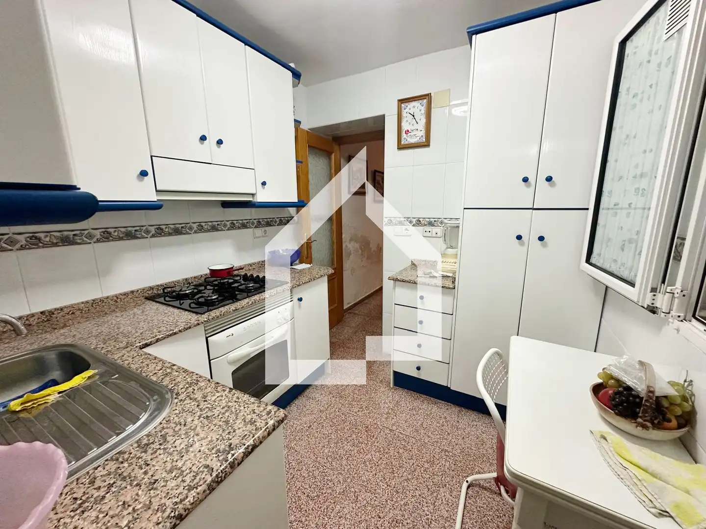 Cuina de Casa o xalet de lloguer en San Vicente del Raspeig / Sant Vicent del Raspeig amb Terrassa, Moblat i Forn