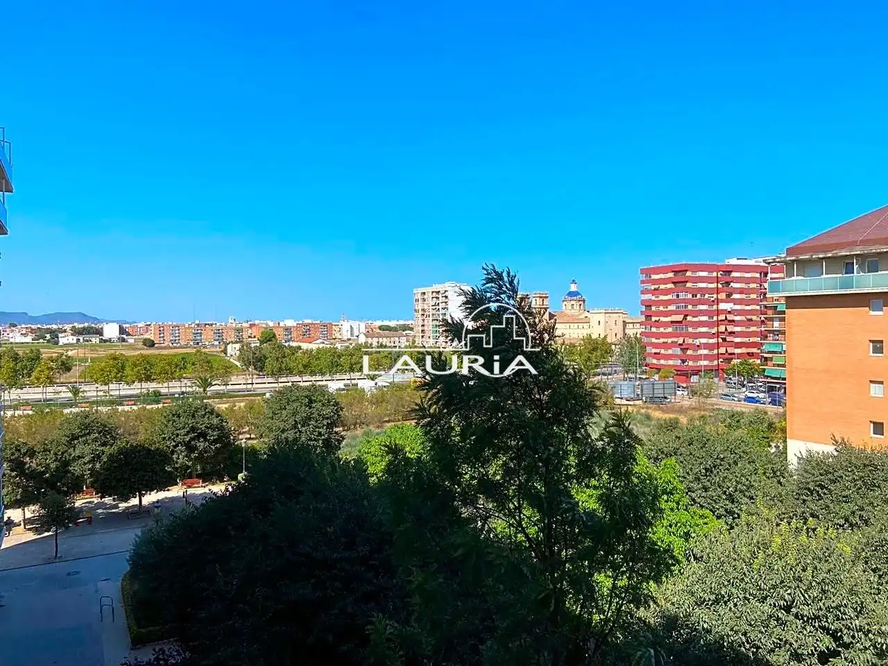 Vista exterior de Piso en venta en  Valencia Capital con Aire acondicionado y Parquet