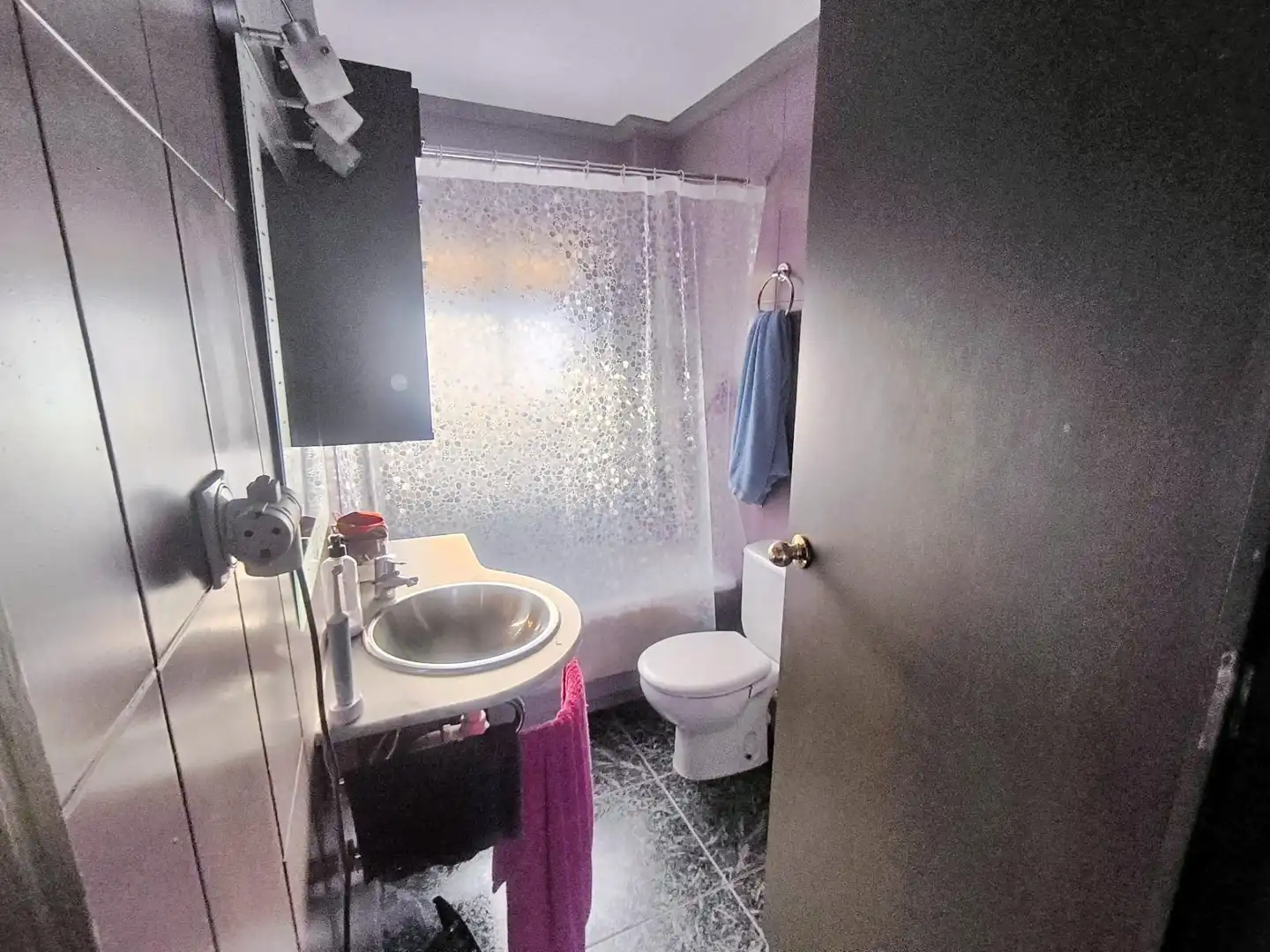 Bany de Casa o xalet en venda en Córdoba amb Aire condicionat, Calefacció i Terrassa