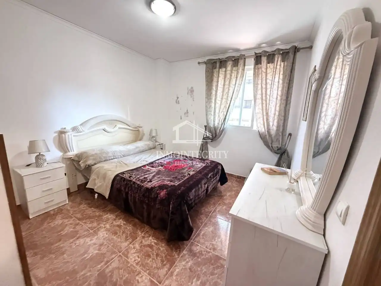 Dormitori de Apartament en venda en Oropesa del Mar / Orpesa amb Aire condicionat, Terrassa i Moblat