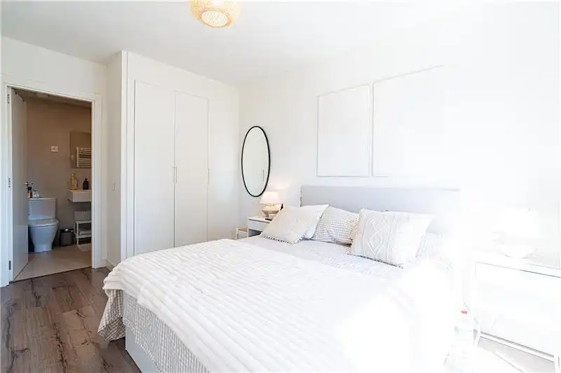 Bedroom of Flat for sale in Calvià  with Air Conditioner, Terrace and Community pool