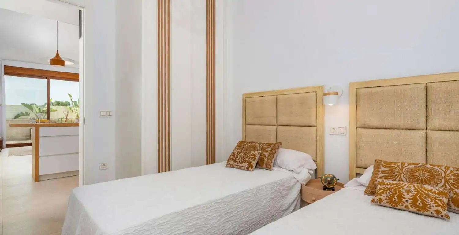Dormitori de Casa o xalet en venda en Vera amb Aire condicionat, Terrassa i Piscina