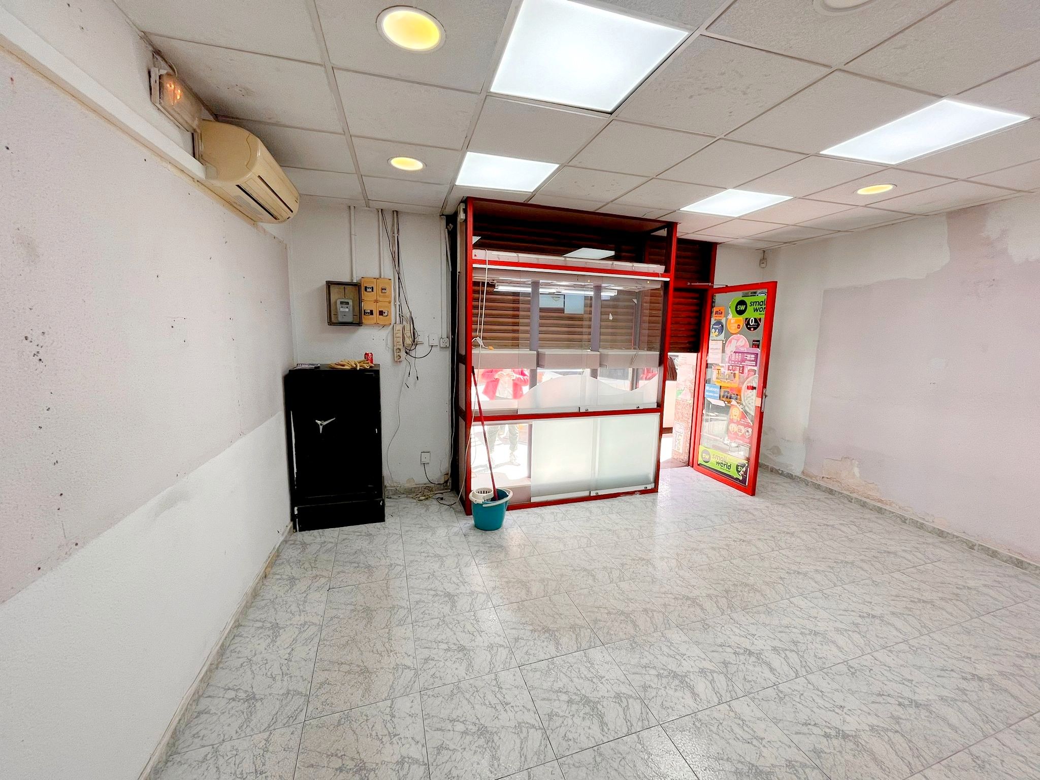 Premises for sale in El Prat de Llobregat