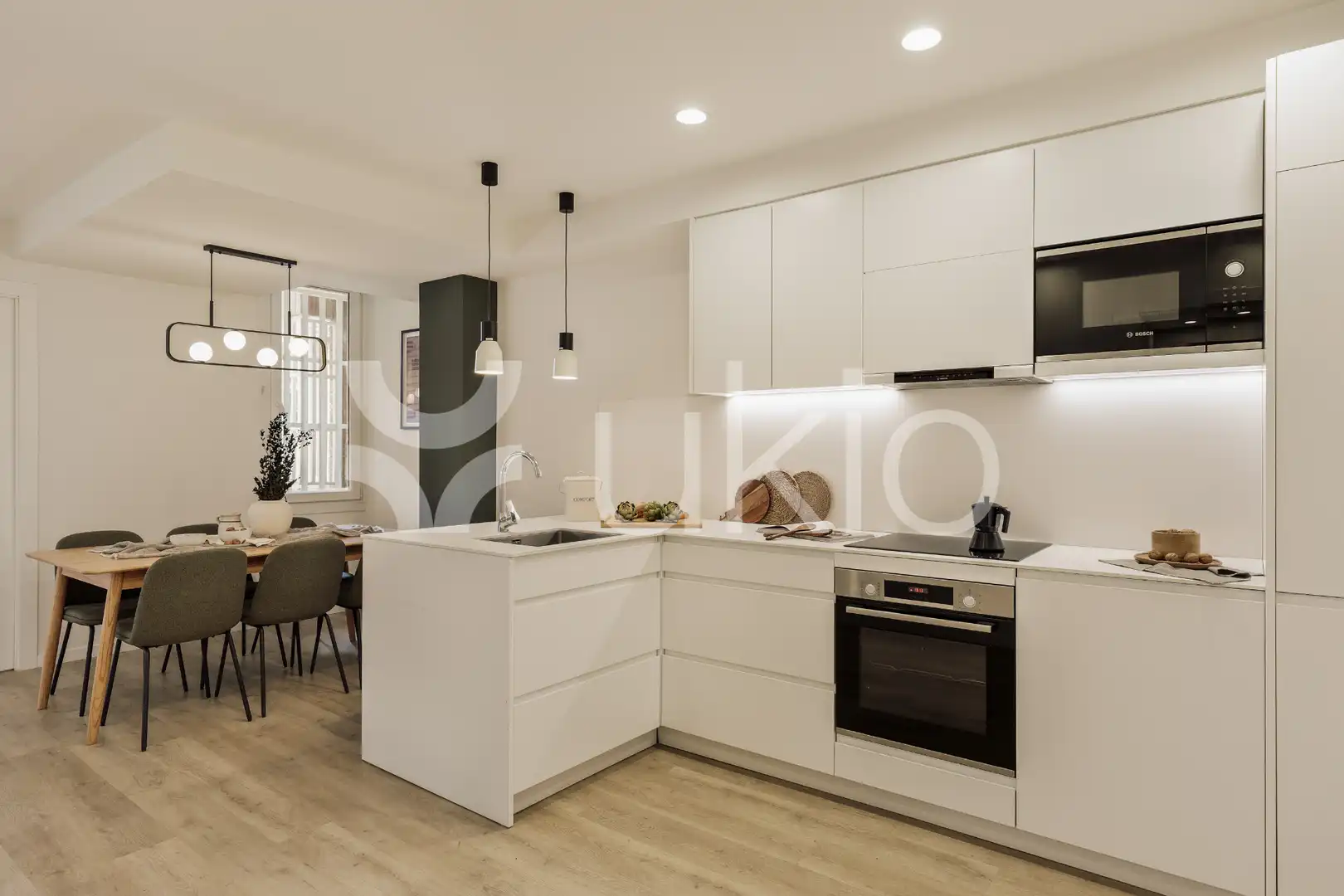Apartamento con ascensor en alquiler en Passeig de Manuel Girona, imagen 3