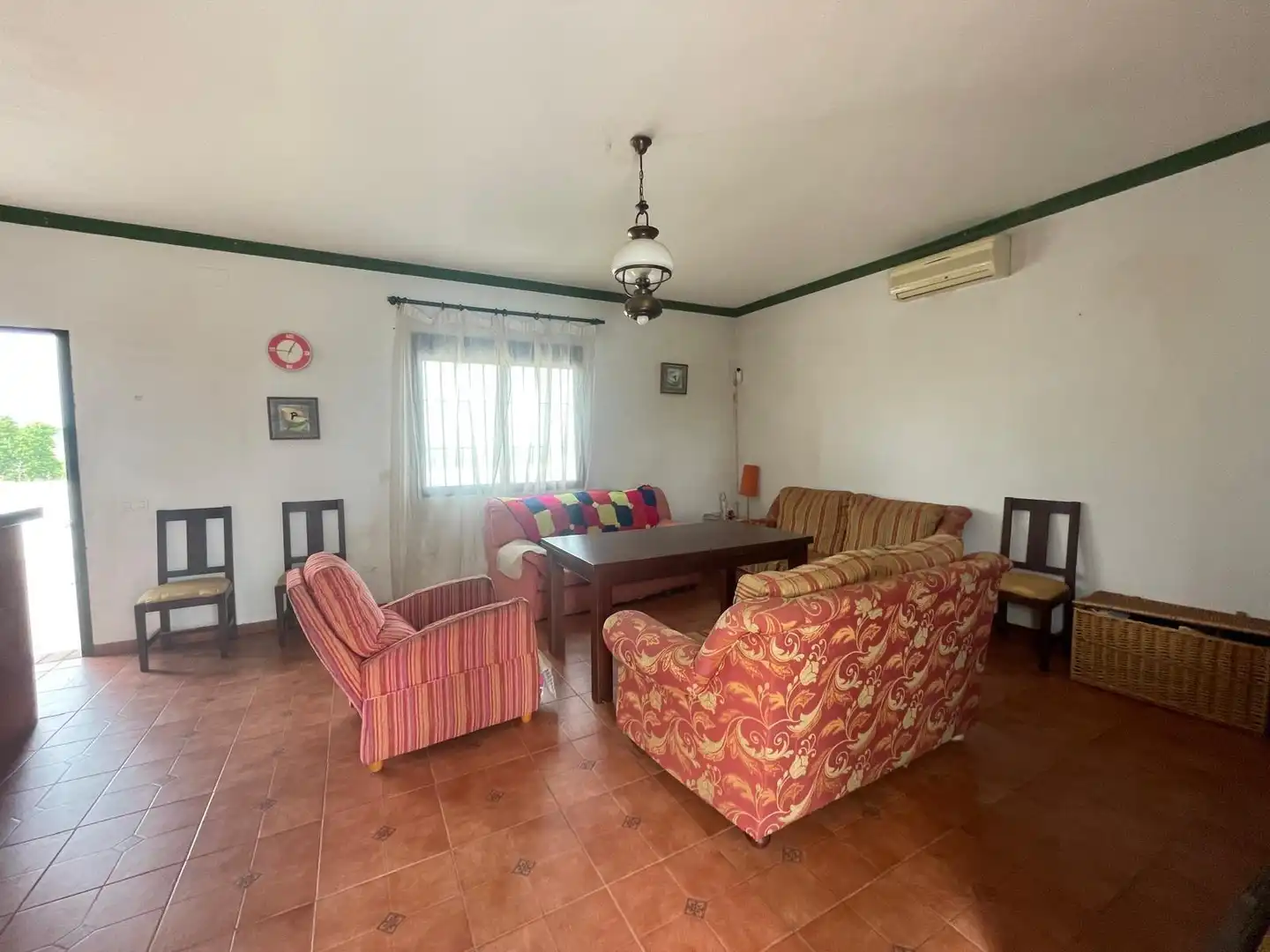 Sala d'estar de Finca rústica en venda en Niebla amb Terrassa