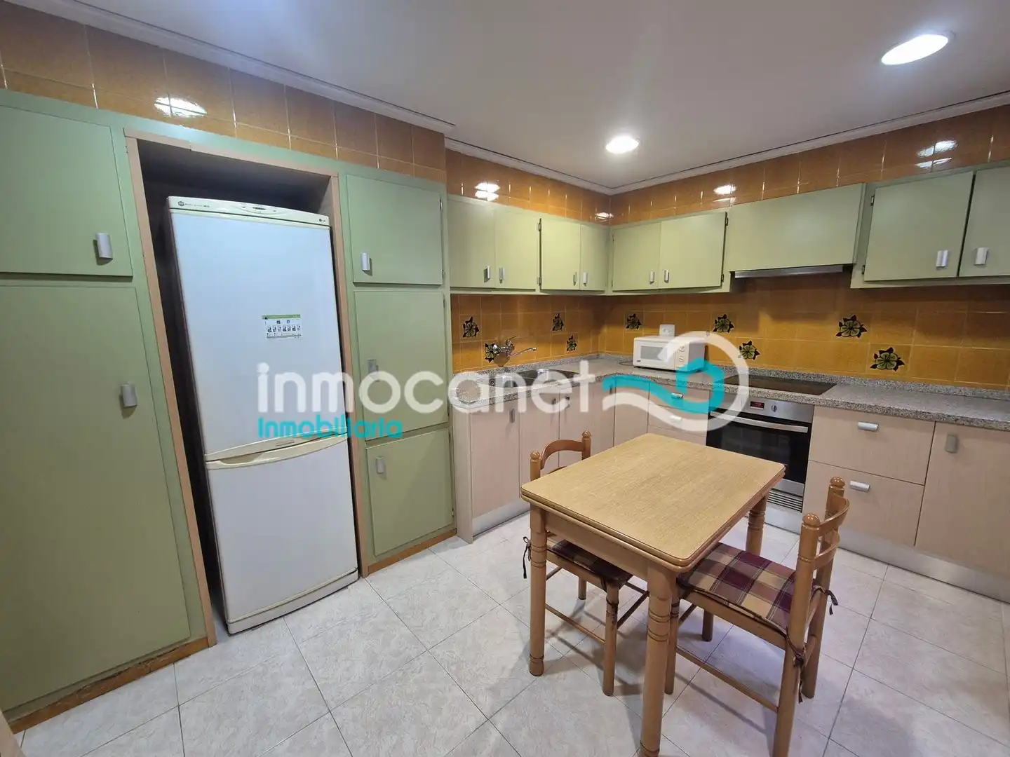 Cuina de Casa o xalet en venda en Oliva amb Terrassa i Traster