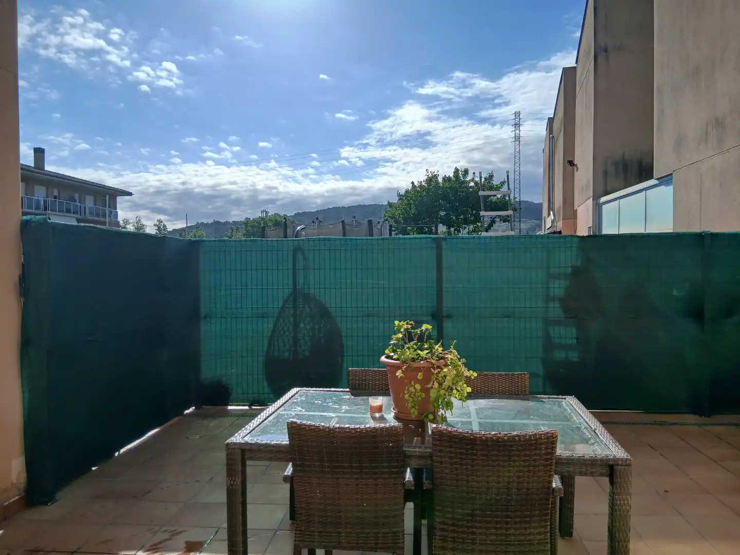 Terrasse von Einfamilien-Reihenhaus zur Miete in Sarrià de Ter mit Klimaanlage, Heizung und Terrasse