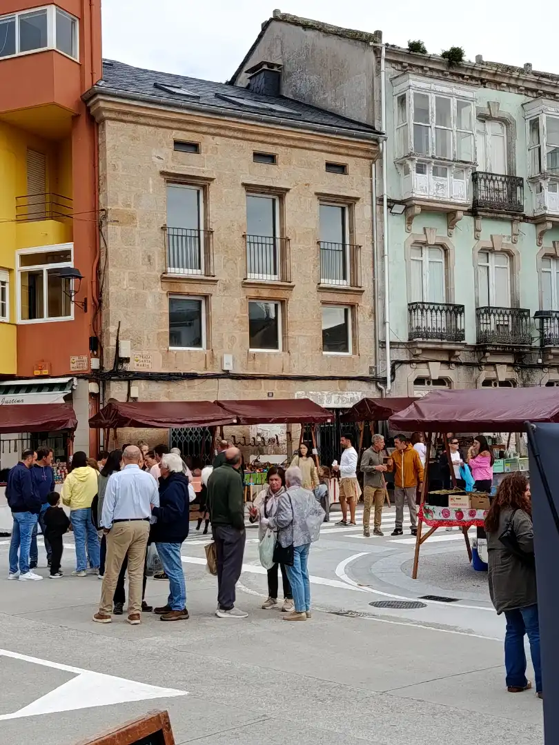Adossat amb balcó en venda a Plaza Santa María 11, imagen 2