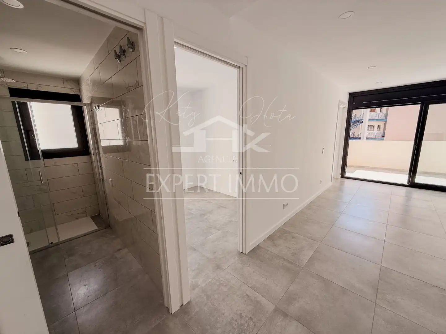 Apartments for sale in Roses  with Air Conditioner, Heating and Terrace