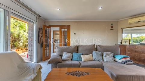 Foto 4 de Casa adosada en venda a Serraparera, Barcelona