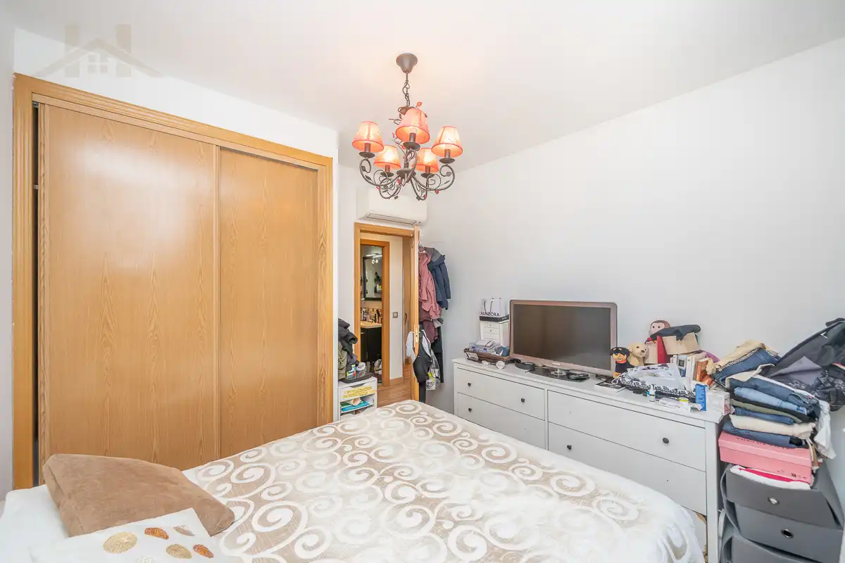 Bedroom of Flat for sale in El Escorial  with Air Conditioner, Heating and Parquet flooring
