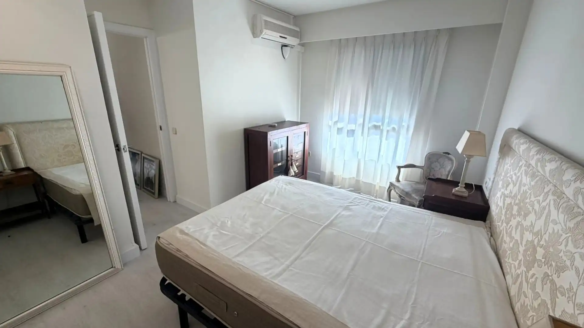 Dormitori de Dúplex de lloguer en Valencia amb Aire condicionat, Calefacció i Parquet