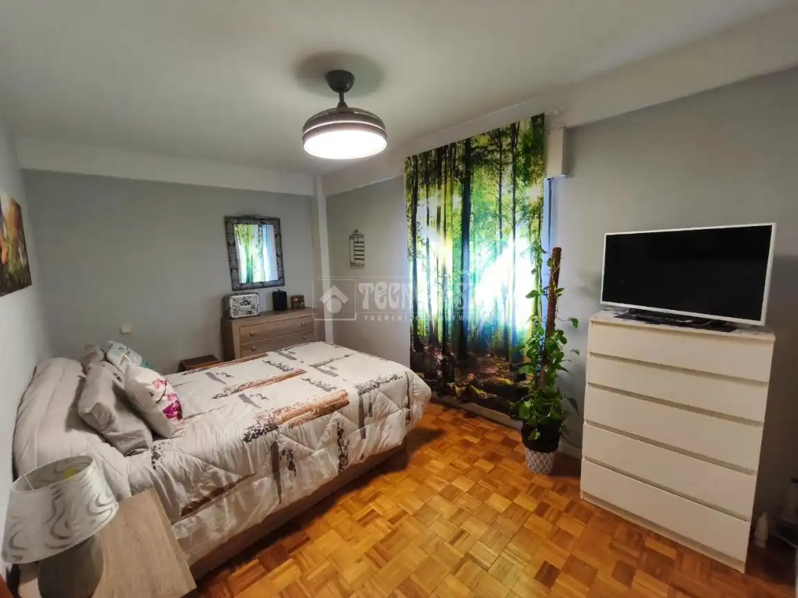 Habitación de Piso en venta en Azuqueca de Henares con Calefacción, Terraza y Balcón