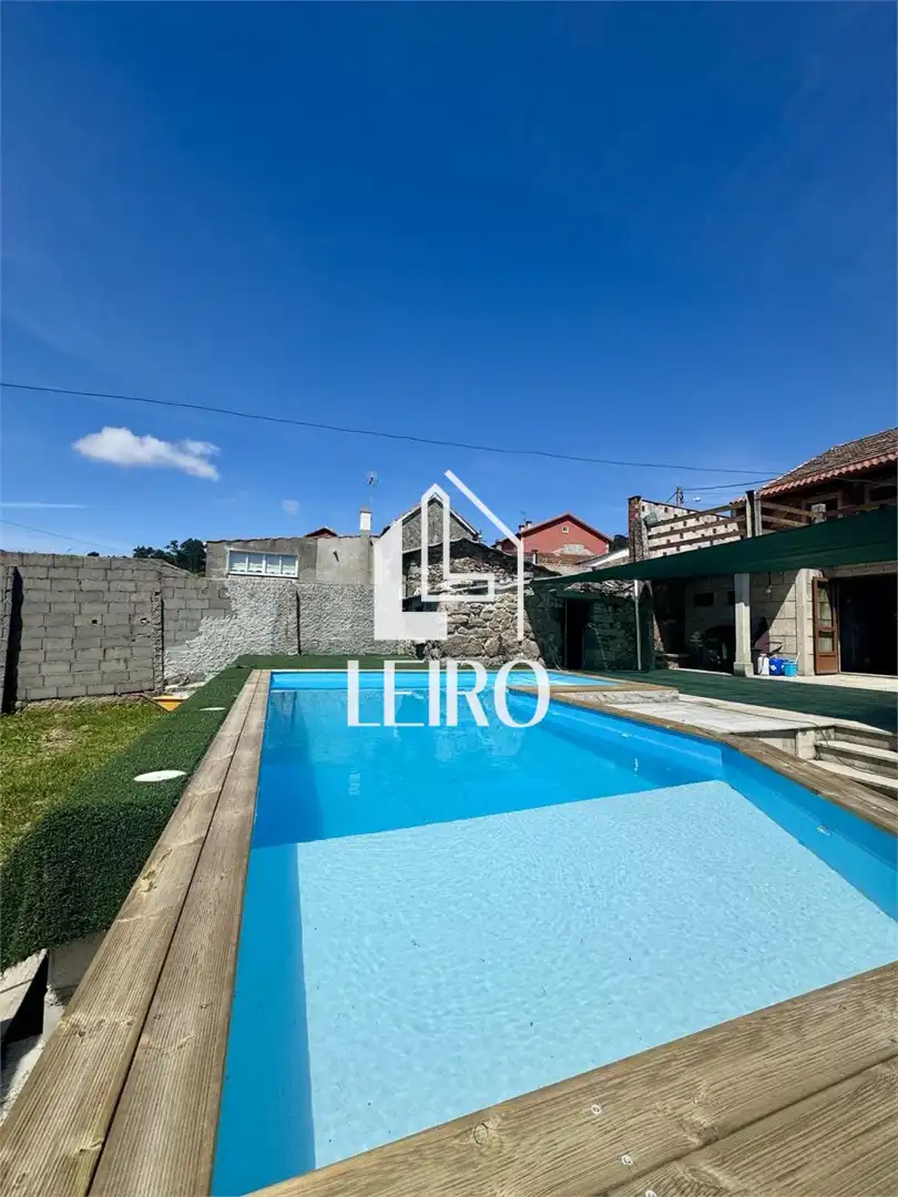 Piscina de Casa o chalet en venta en Vilagarcía de Arousa con Jardín privado, Terraza y Trastero