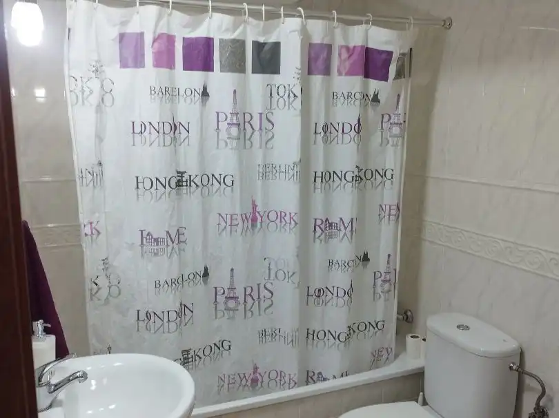 Badezimmer von Wohnung zur Miete in Puerto Real mit Klimaanlage und Balkon