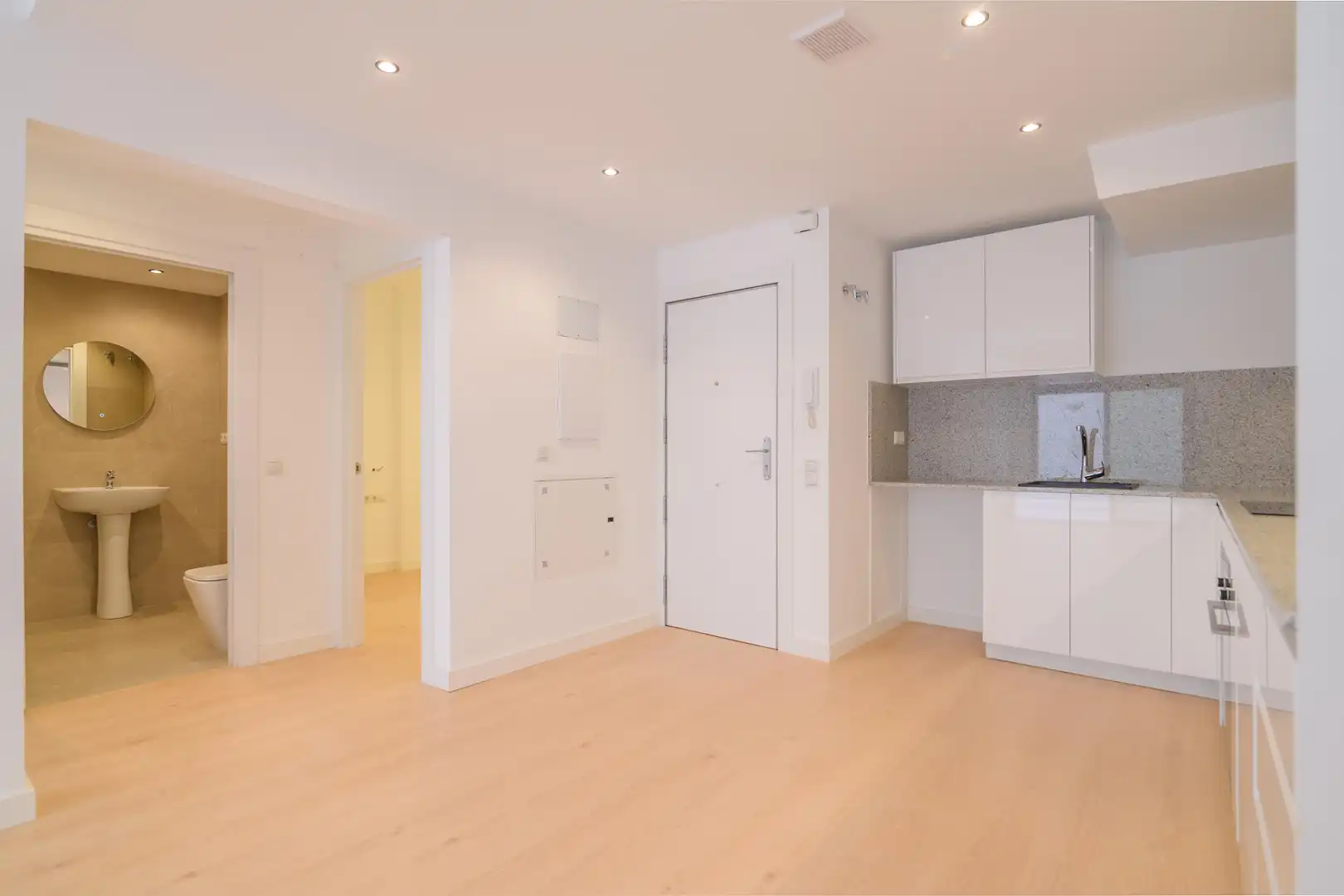 Flat with lift for sale in Carrer Victòria 95, imagen 6
