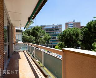 Exterior view of Flat to rent in  Madrid Capital  with Heating, Parquet flooring and Terrace