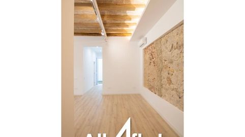 Foto 2 de Piso en venta en Calle Hostafrancs de Sio, Hostafrancs, Barcelona Capital