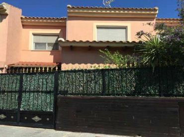 Casa pareada en venta en Av Europa