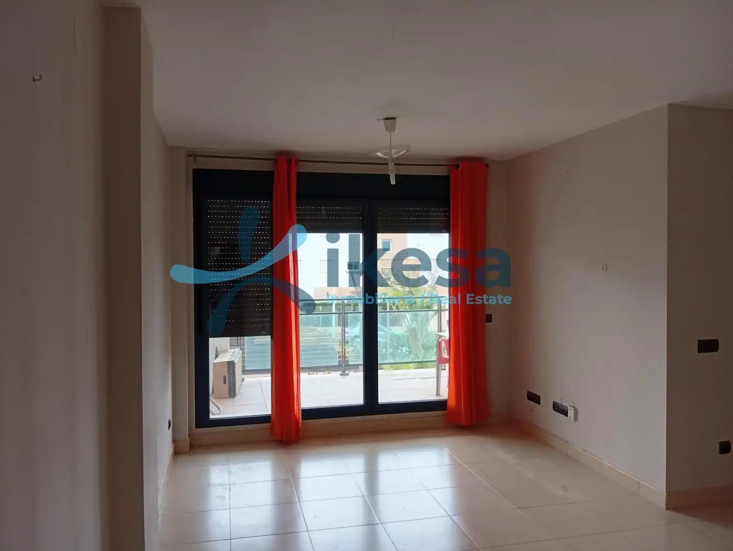 Apartamento en venta en Almería con Piscina comunitaria