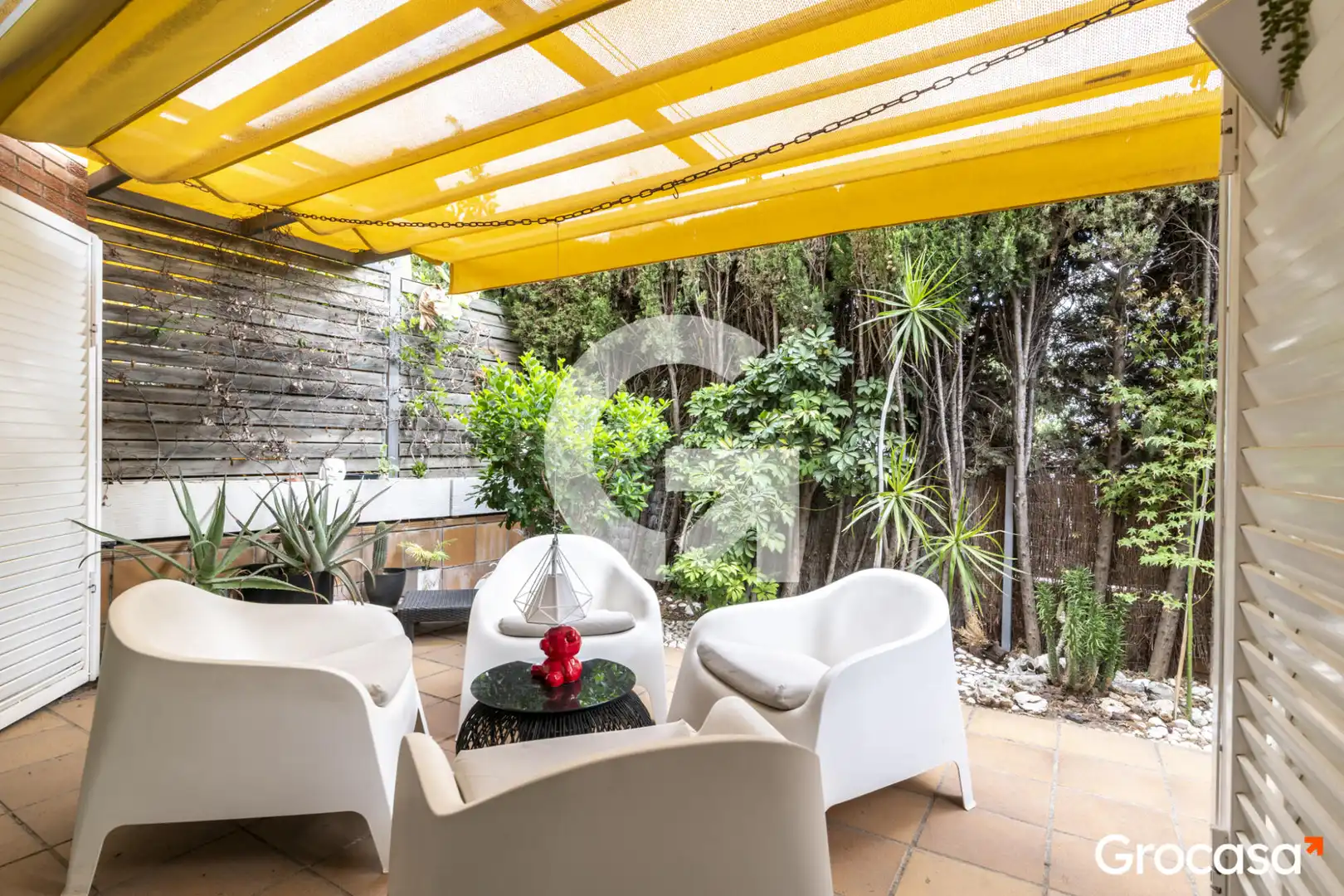 Terraza de Casa adosada en venta en Sant Joan Despí con Aire acondicionado, Calefacción y Terraza