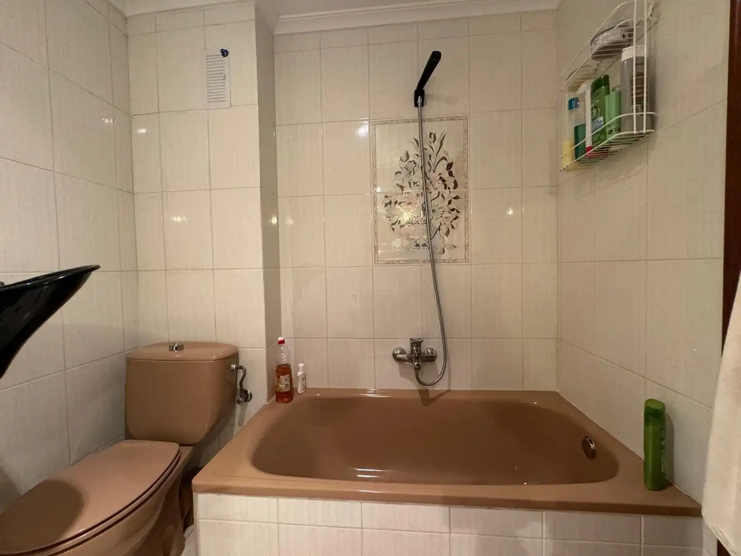 Bany de Casa o xalet en venda en Alicante / Alacant amb Calefacció, Jardí privat i Terrassa