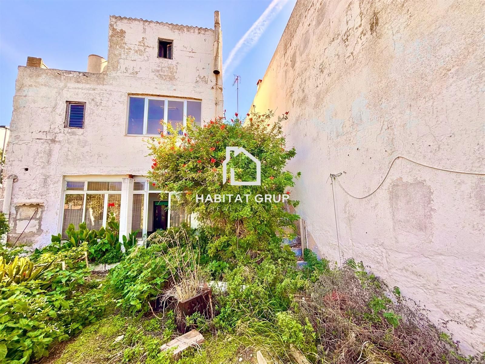 Vista exterior de Pis en venda en Ciutadella de Menorca amb Jardí privat i Traster