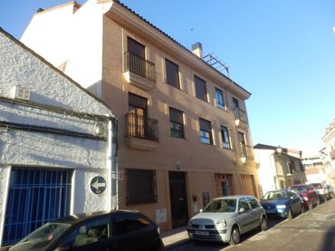 Flat with balcony for sale in Calle de Francisco Encinas 9