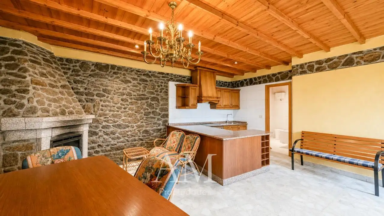 Cocina de Casa adosada en venta en Vigo  con Calefacción, Jardín privado y Trastero