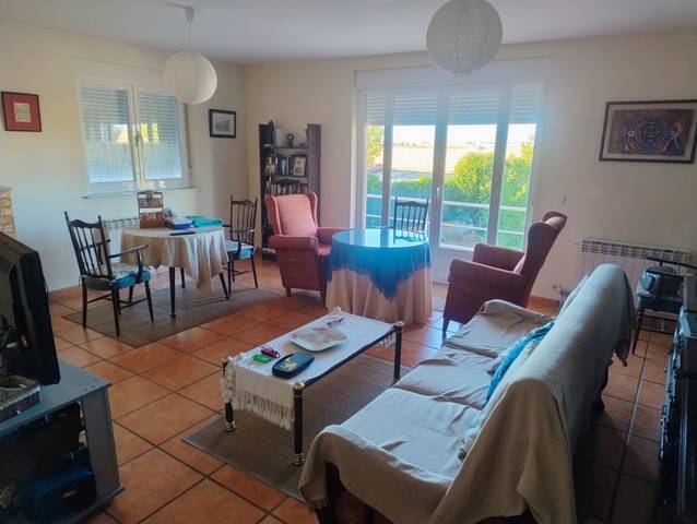 Casa-chalet en Venta en Pedrosillo el Ralo