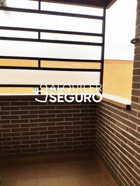 Terrasse von Wohnung zur Miete in Madrid mit Heizung, Schwimmbad und Möbliert