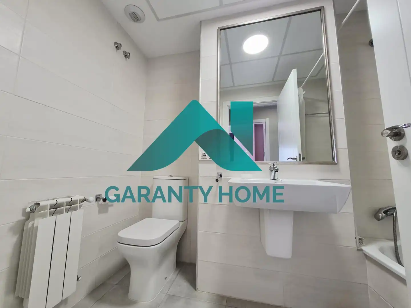 Baño de Piso en venta en Cáceres con Aire acondicionado, Calefacción y Terraza