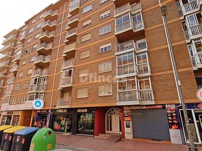 Vista exterior de Pis en venda en  Teruel Capital amb Balcó