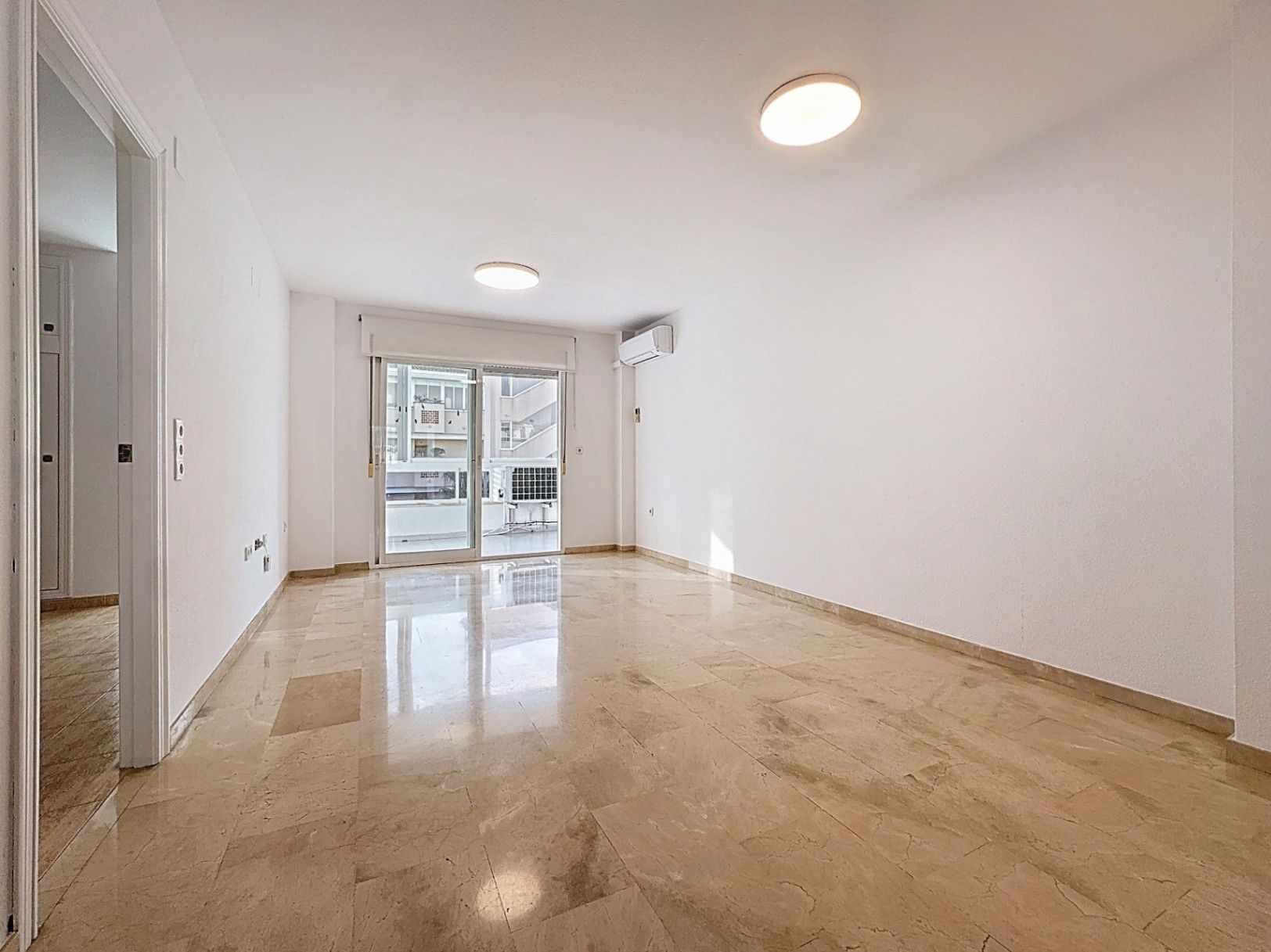 Flat for sale in L'Alfàs del Pi  with Air Conditioner, Private garden and Terrace