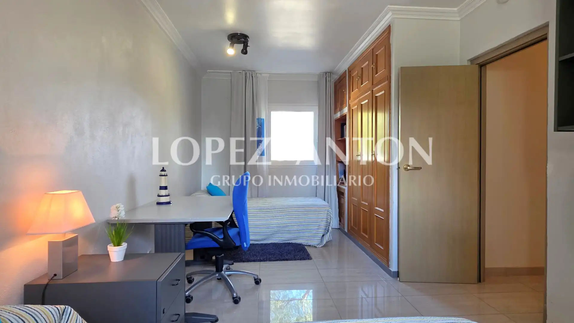 Bedroom of Houses for sale in L'Eliana  with Air Conditioner, Private garden and Terrace