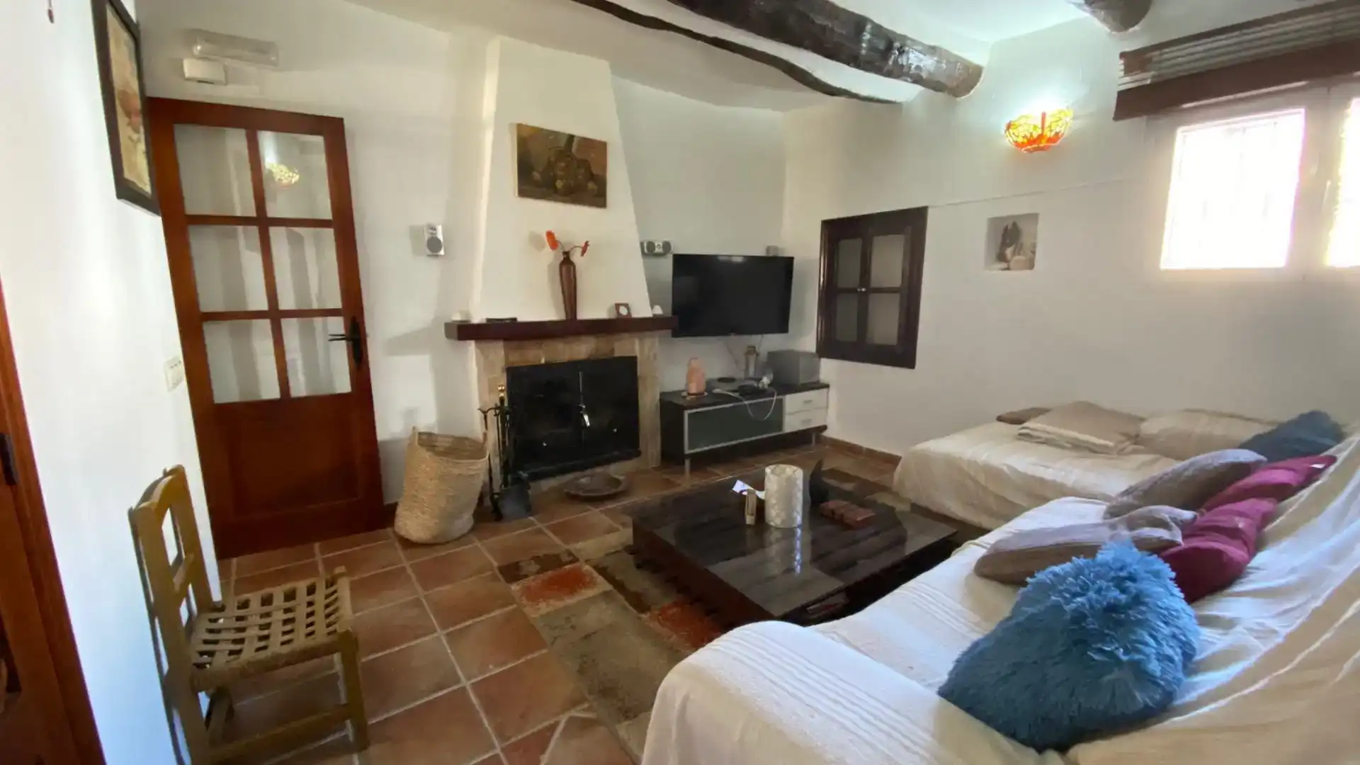 Wohnzimmer von Country house zum Verkauf in Pozo Alcón mit Balkon