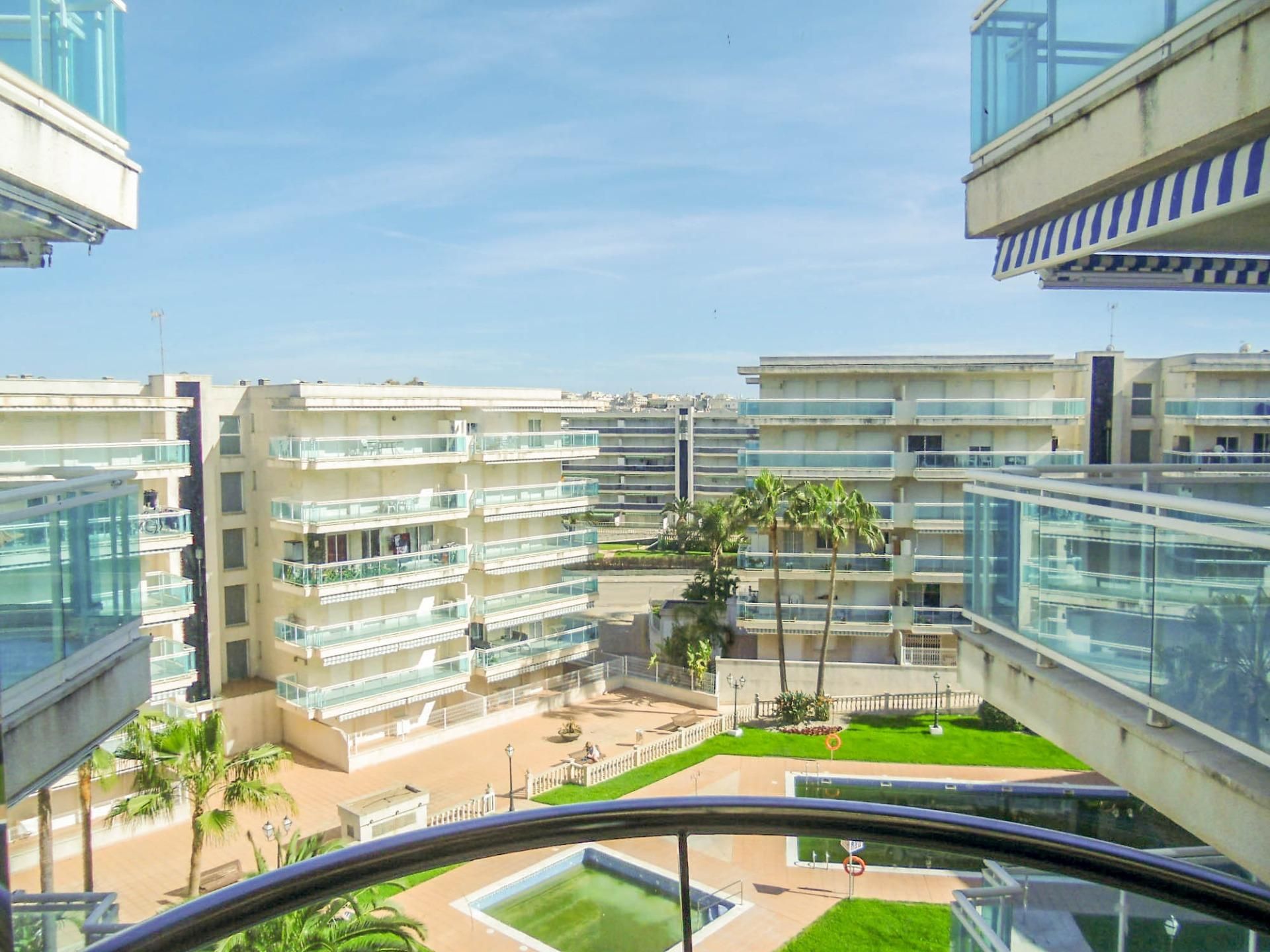 Vista exterior de Apartament en venda en Salou amb Aire condicionat, Calefacció i Terrassa