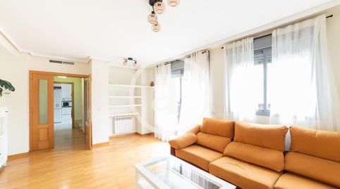 Foto 4 de Ático de alquiler en Calle Fuente Cisneros, Parque Oeste - Fuente Cisneros, Madrid