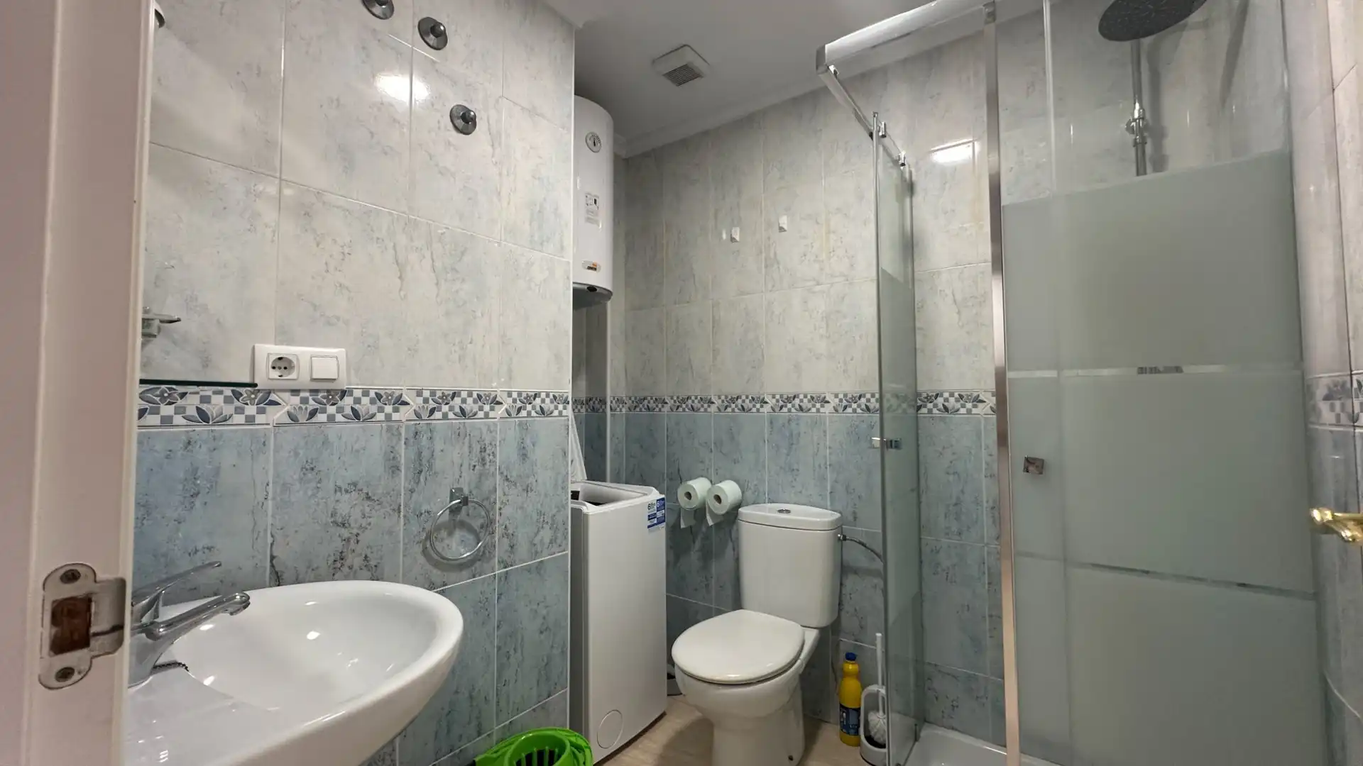 Bathroom of Houses for sale in Daya Nueva  with Swimming Pool