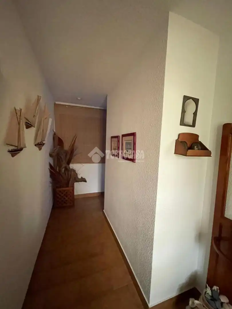 Wohnung zur Miete in Almuñécar mit Klimaanlage, Terrasse und Möbliert