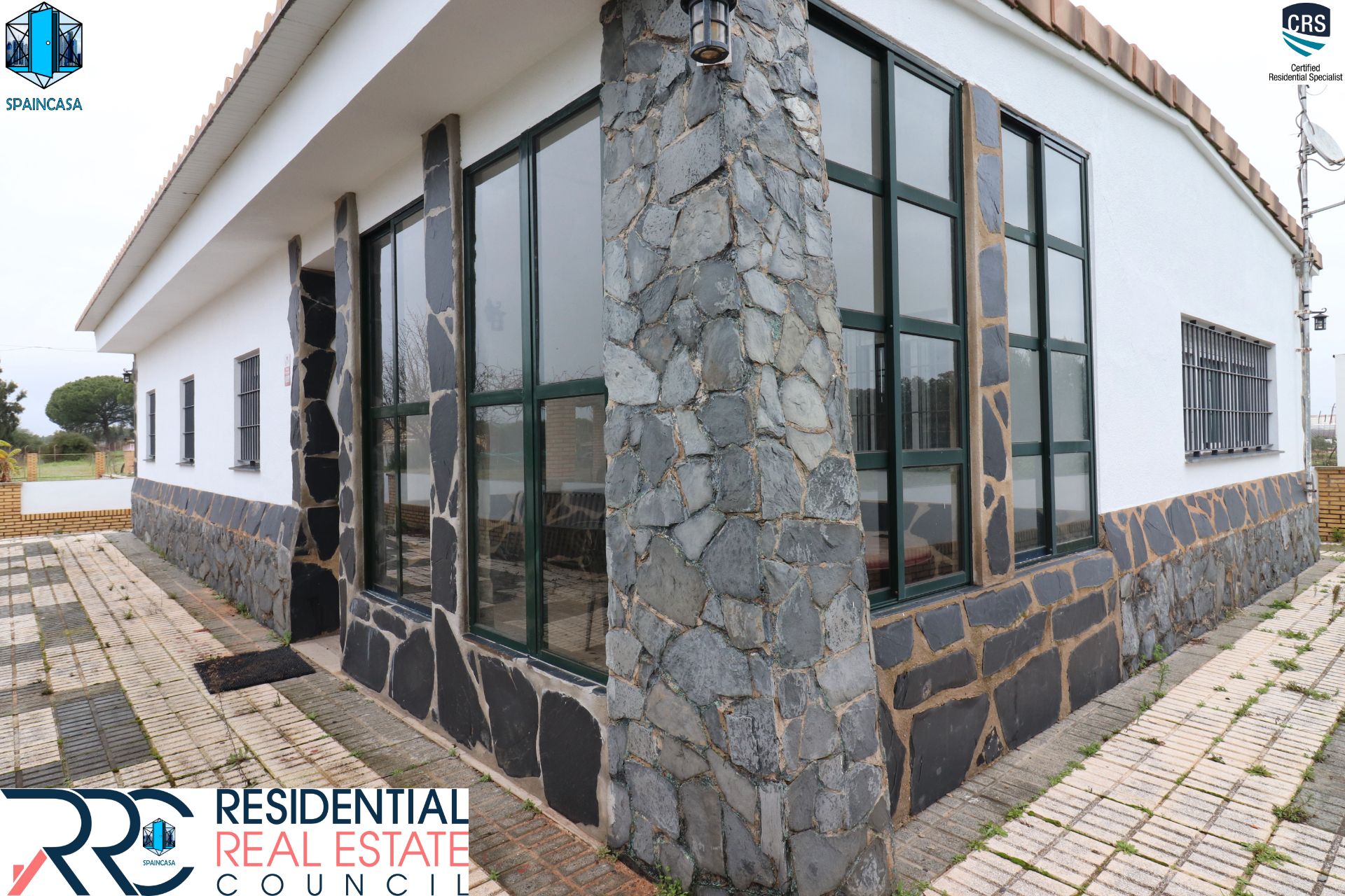 Exterior view of House or chalet for sale in  Huelva Capital  with Swimming Pool and Oven