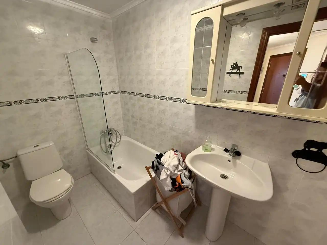 Baño de Piso en venta en Castro-Urdiales con Calefacción, Parquet y Terraza