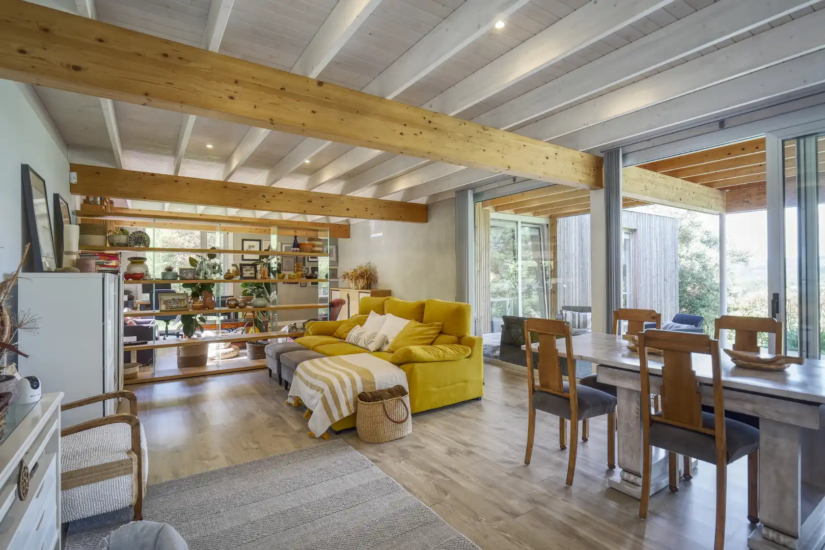 Sala d'estar de Casa o xalet en venda en Brión amb Aire condicionat, Calefacció i Jardí privat